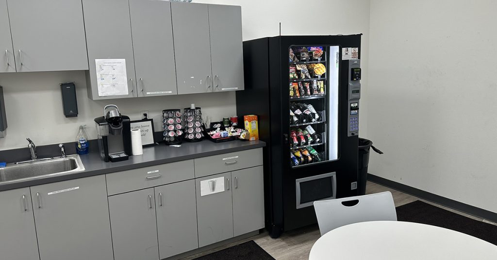 warehouse vending services in Tampa | micro market | Vendo Snacks